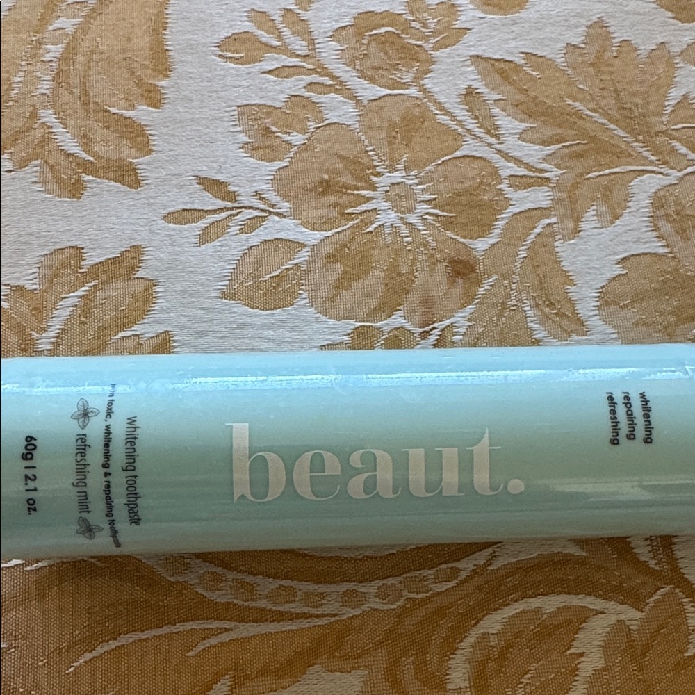 Beaut Whitening Toothpaste - Picture 3 of 5
